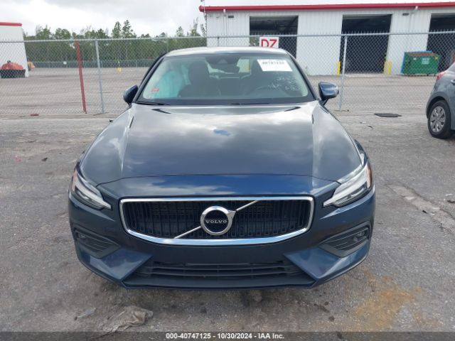 7JR102FK2MG093353 Volvo S60 T5 Momentum