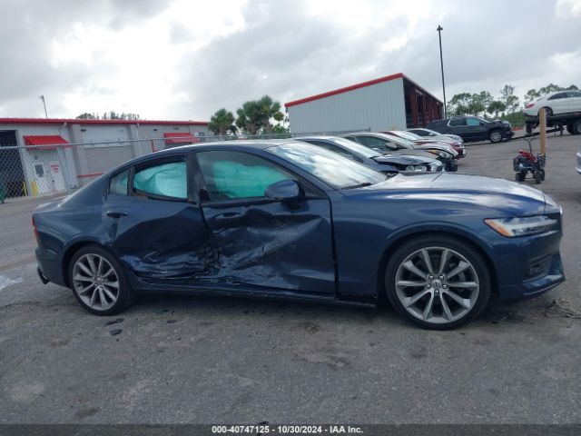 7JR102FK2MG093353 Volvo S60 T5 Momentum