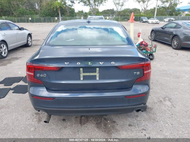 7JR102FK2MG093353 Volvo S60 T5 Momentum