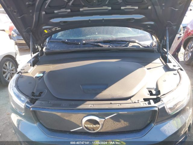 2022 VOLVO XC40 RECHARGE PURE ELECTRIC YV4ED3UR9N2772378 Photo 9