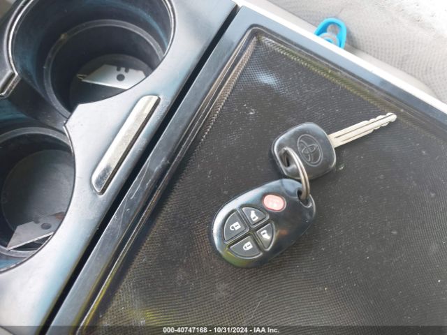5TDKK3DC3ES410840 Toyota Sienna Le V6 8 Passenger