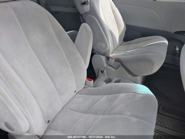 5TDKK3DC3ES410840 Toyota Sienna Le V6 8 Passenger