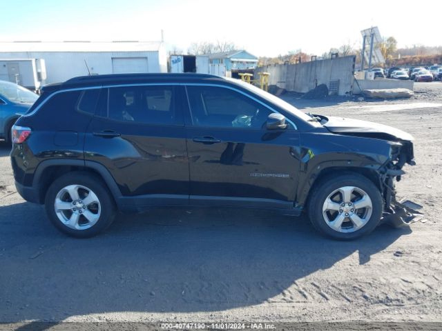 3C4NJCBB7JT376721 Jeep Compass Latitude Fwd