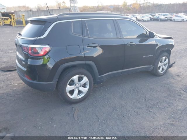 3C4NJCBB7JT376721 Jeep Compass Latitude Fwd