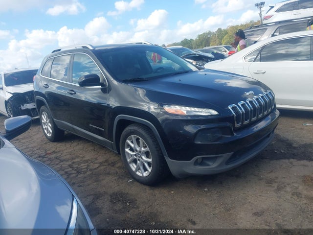 Jeep Cherokee Latitude 2014 1C4PJLCS1EW103619 Image 1