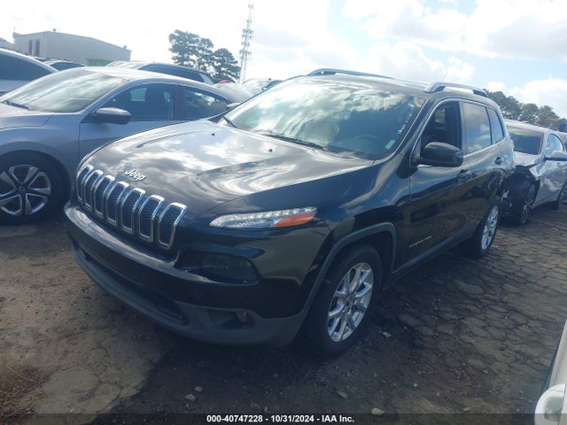 Jeep Cherokee Latitude 2014 1C4PJLCS1EW103619 Image 2
