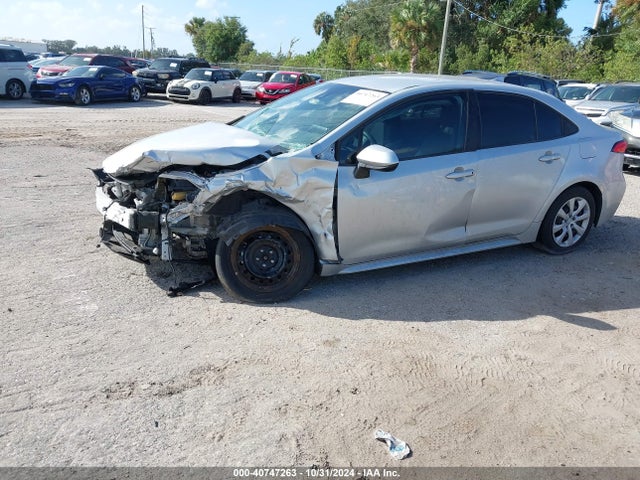 Toyota COROLLA LE 2020 5YFEPRAE0LP082189 Image 2