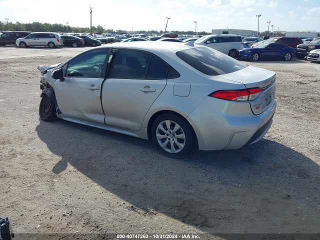 Toyota COROLLA LE 2020 5YFEPRAE0LP082189 Image 3