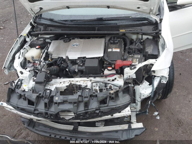 JTDKARFU9G3017344 Toyota Prius Three