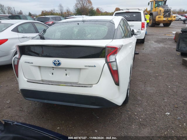 JTDKARFU9G3017344 Toyota Prius Three
