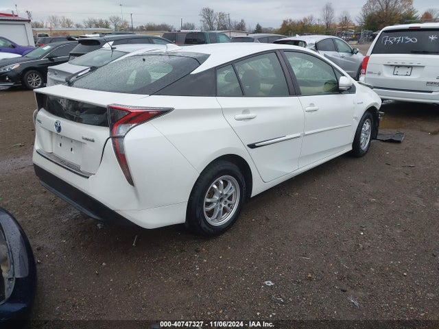 JTDKARFU9G3017344 Toyota Prius Three