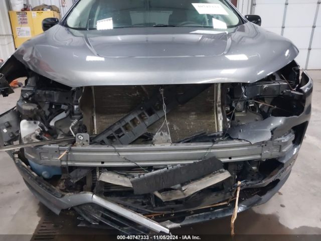 2FMPK4G92NBB09226 Ford EDGE SE