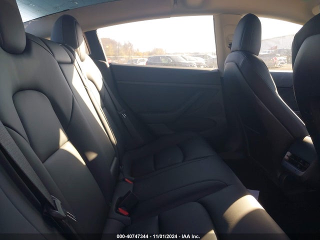 2022 TESLA MODEL 3 5YJ3E1EB7NF118277 Photo 7