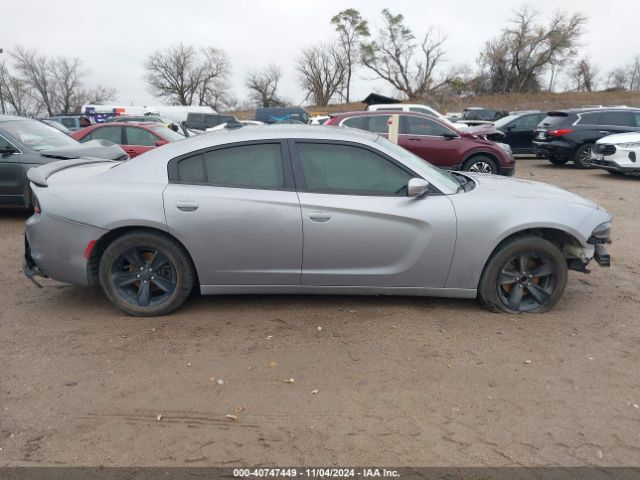 2C3CDXHG6HH615255 Dodge Charger Sxt Rwd