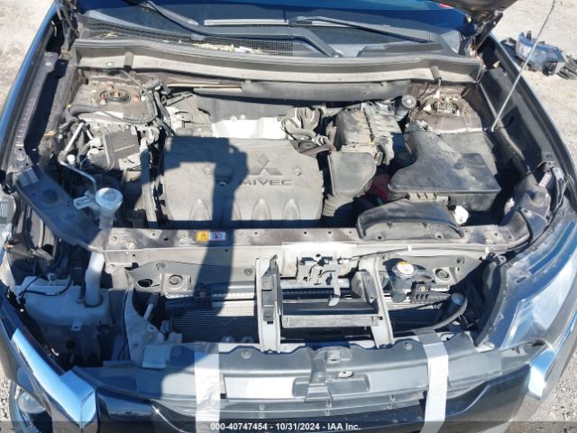 JA4AZ3A35GZ007613 Mitsubishi Outlander Sel