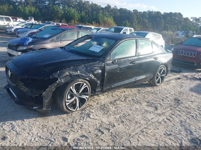 Volvo S60 B5 Ultimate Dark Theme 2024 7JRL12TM9RG308245 Image 2