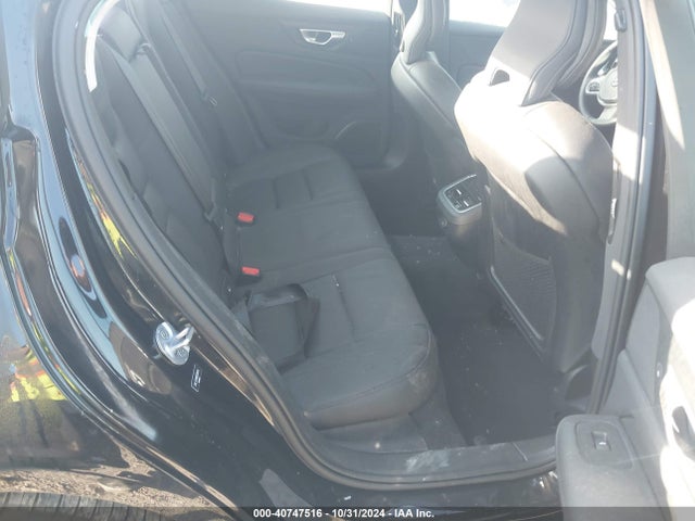Volvo S60 B5 Ultimate Dark Theme 2024 7JRL12TM9RG308245 Image 8