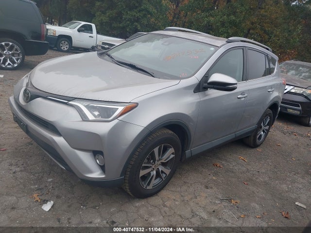 2T3WFREV3JW437747 Toyota Rav4 Adventure/xle