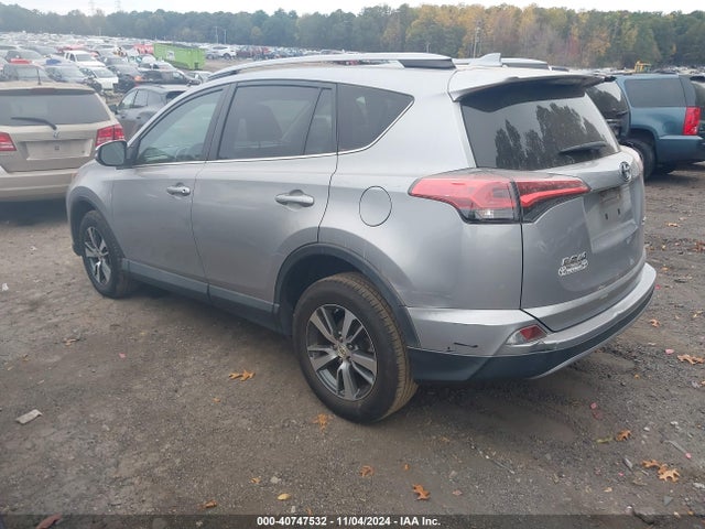 2T3WFREV3JW437747 Toyota Rav4 Adventure/xle