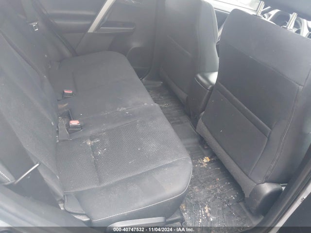 2T3WFREV3JW437747 Toyota Rav4 Adventure/xle