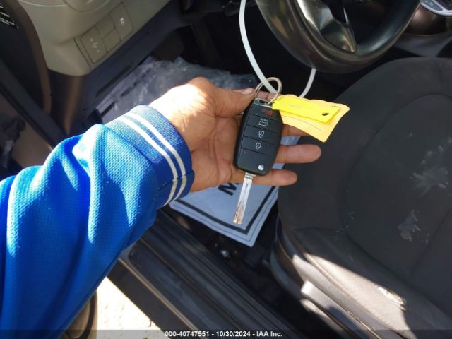 KNDJN2A25J7563247 KIA Soul