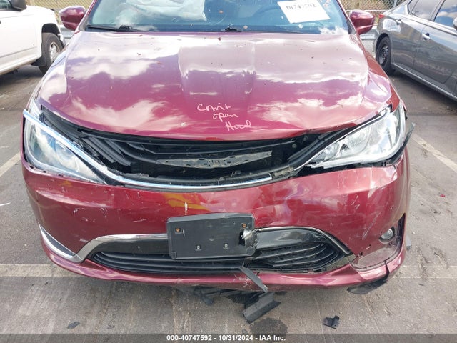 2C4RC1H79JR127004 Chrysler Pacifica Hybrid Touring Plus