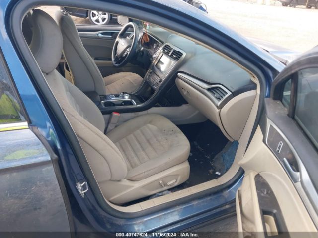 3FA6P0HD0JR199247 Ford FUSION SE