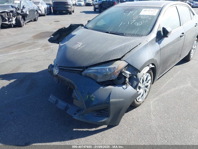 Toyota COROLLA LE 2017 5YFBURHE6HP715433 Image 2