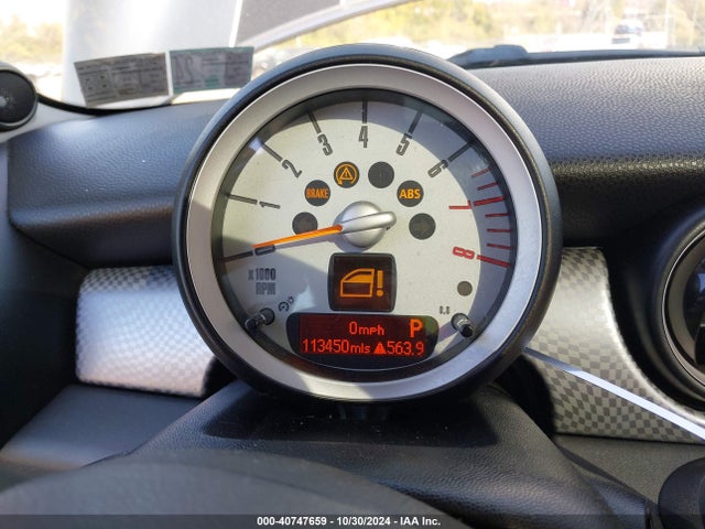 2010 MINI COOPER S WMWMF7C55ATZ71167 Photo 6