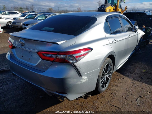 Toyota CAMRY SE 2018 4T1B11HK8JU587877 Image 4