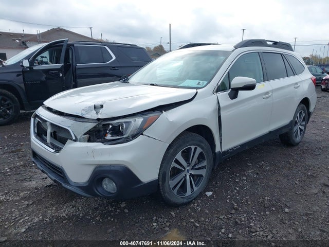 Subaru Outback 2.5i Limited 2018 4S4BSAKC6J3368940 Image 2