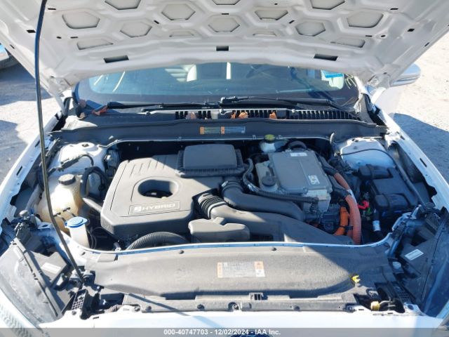3FA6P0MU0KR112695 Ford Fusion Hybrid Sel