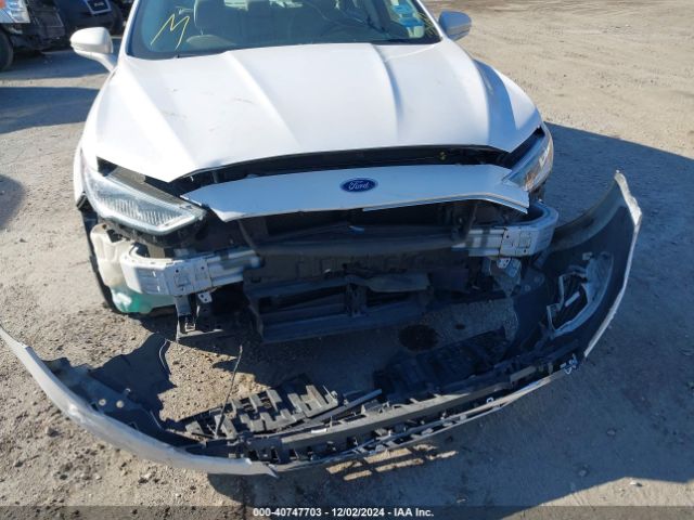 3FA6P0MU0KR112695 Ford Fusion Hybrid Sel