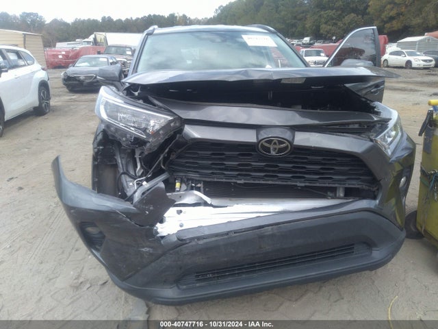 2T3P1RFV8MC234215 Toyota Rav4 Xle