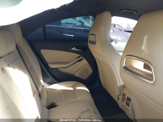WDDSJ4GB9KN729727 Mercedes-Benz CLA 250 4MATIC