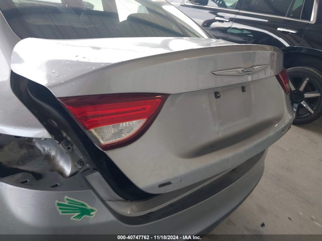 Chrysler 200 S 2015 1C3CCCBB5FN658157 Image 16