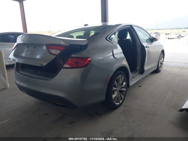 Chrysler 200 S 2015 1C3CCCBB5FN658157 Image 4