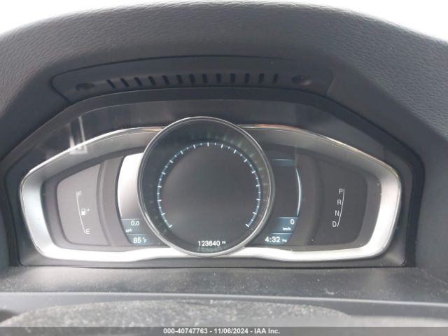 YV1612FHXE2295467 Volvo S60 T5 Platinum