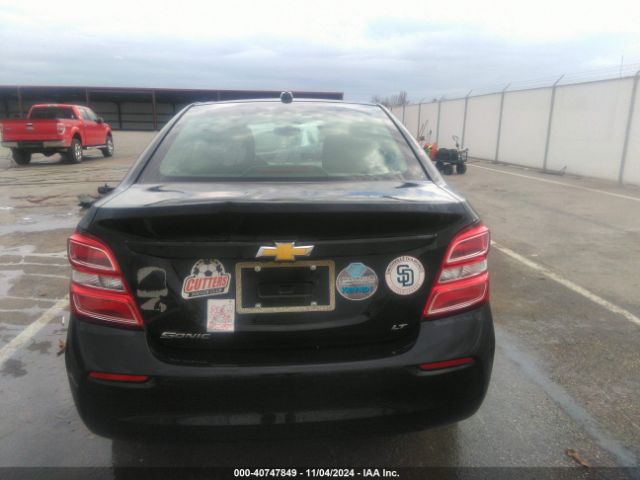 1G1JD5SB3K4101106 Chevrolet Sonic Lt Auto