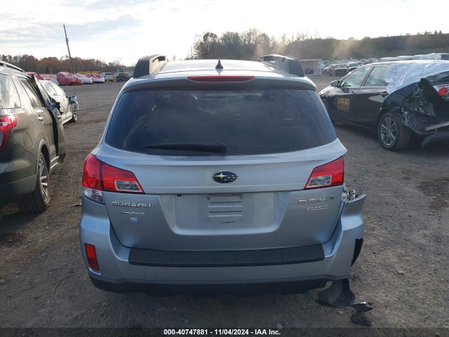 Subaru Outback 2.5i Limited 2014 4S4BRBLC4E3244025 Image 16
