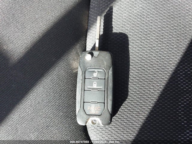 ZACCJAAT0FPB29044 Jeep Renegade Sport