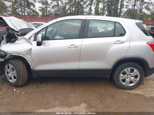 KL7CJKSB2JB731553 Chevrolet TRAX LS