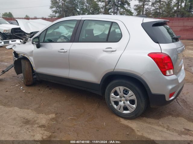 KL7CJKSB2JB731553 Chevrolet TRAX LS