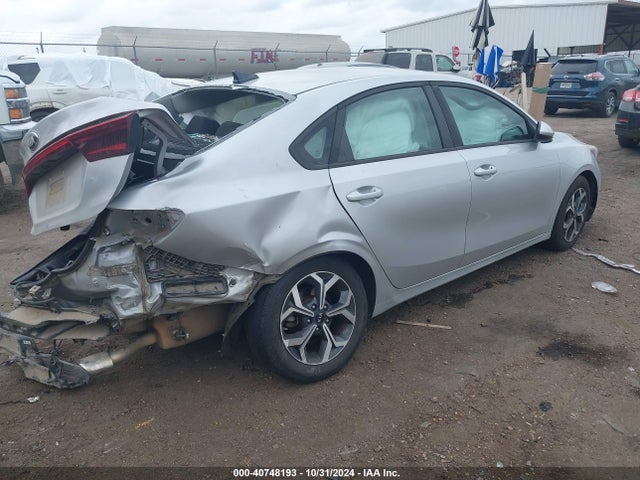 KIA Forte Lxs 2019 3KPF24AD2KE006888 Image 4