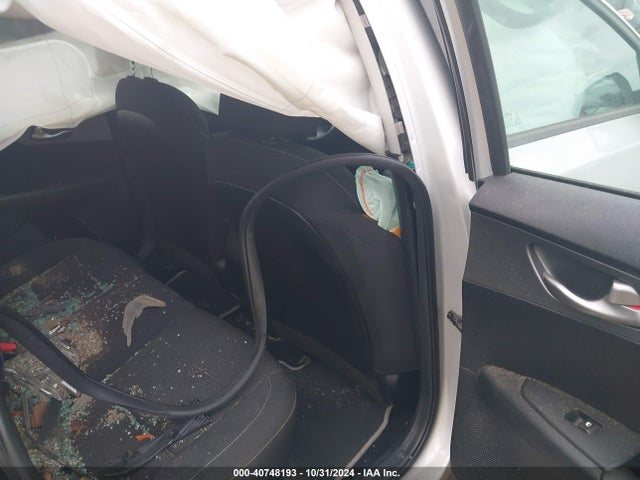 KIA Forte Lxs 2019 3KPF24AD2KE006888 Image 8