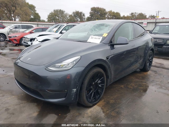 2021 TESLA MODEL Y 5YJYGAEE9MF207812 Photo 1
