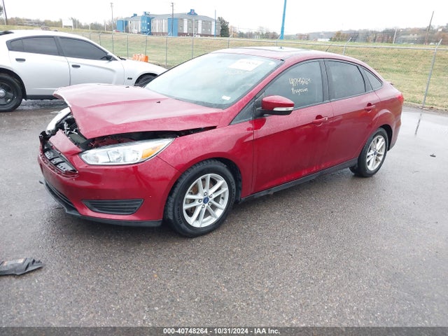 Ford FOCUS SE 2015 1FADP3F29FL235369 Image 2