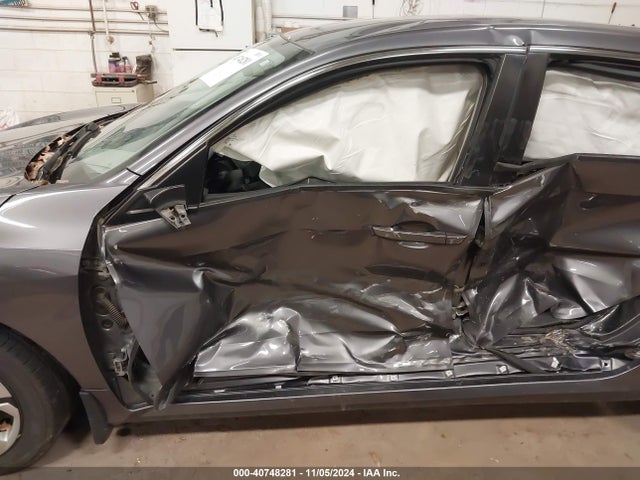 Honda Civic Lx 2017 19XFC2F52HE011407 Image 17