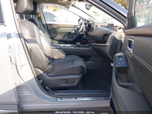 JN8AT3DD4MW320827 Nissan Rogue Platinum Intelligent Awd