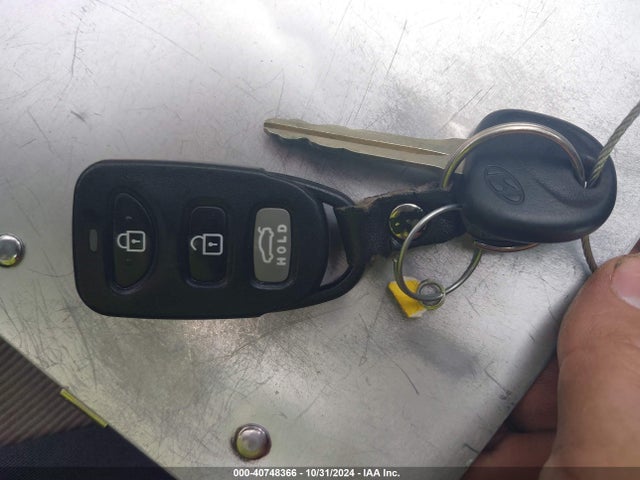Hyundai ELANTRA SE 2018 5NPD74LF6JH390725 Image 11